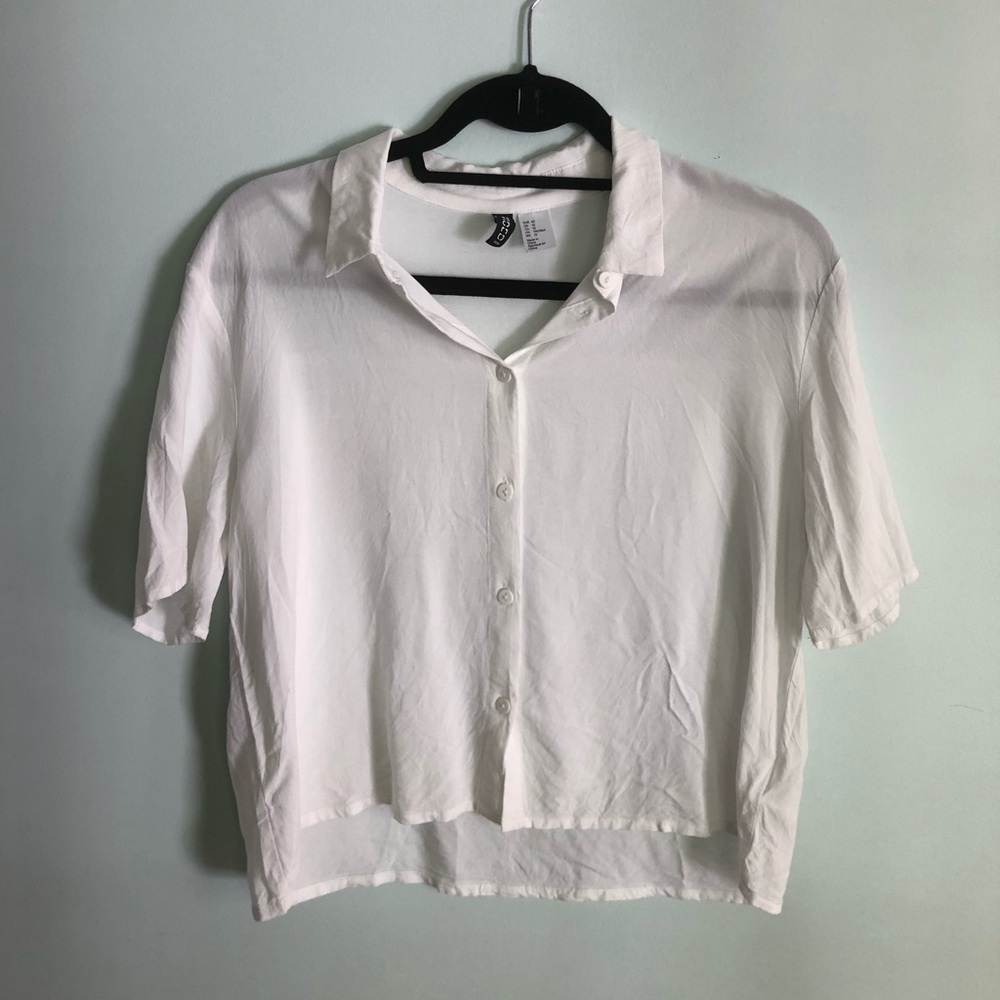 H&M Cropped Button Down Top